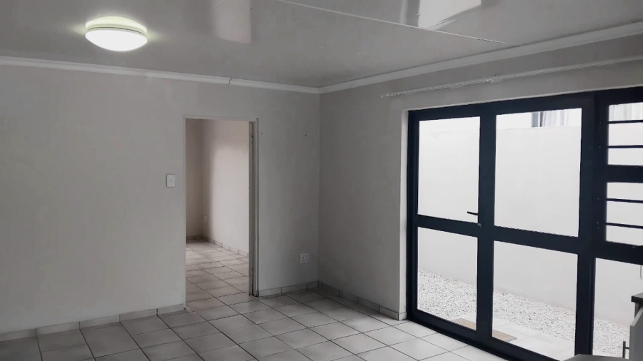To Let 2 Bedroom Property for Rent in Myburgh Park Western Cape